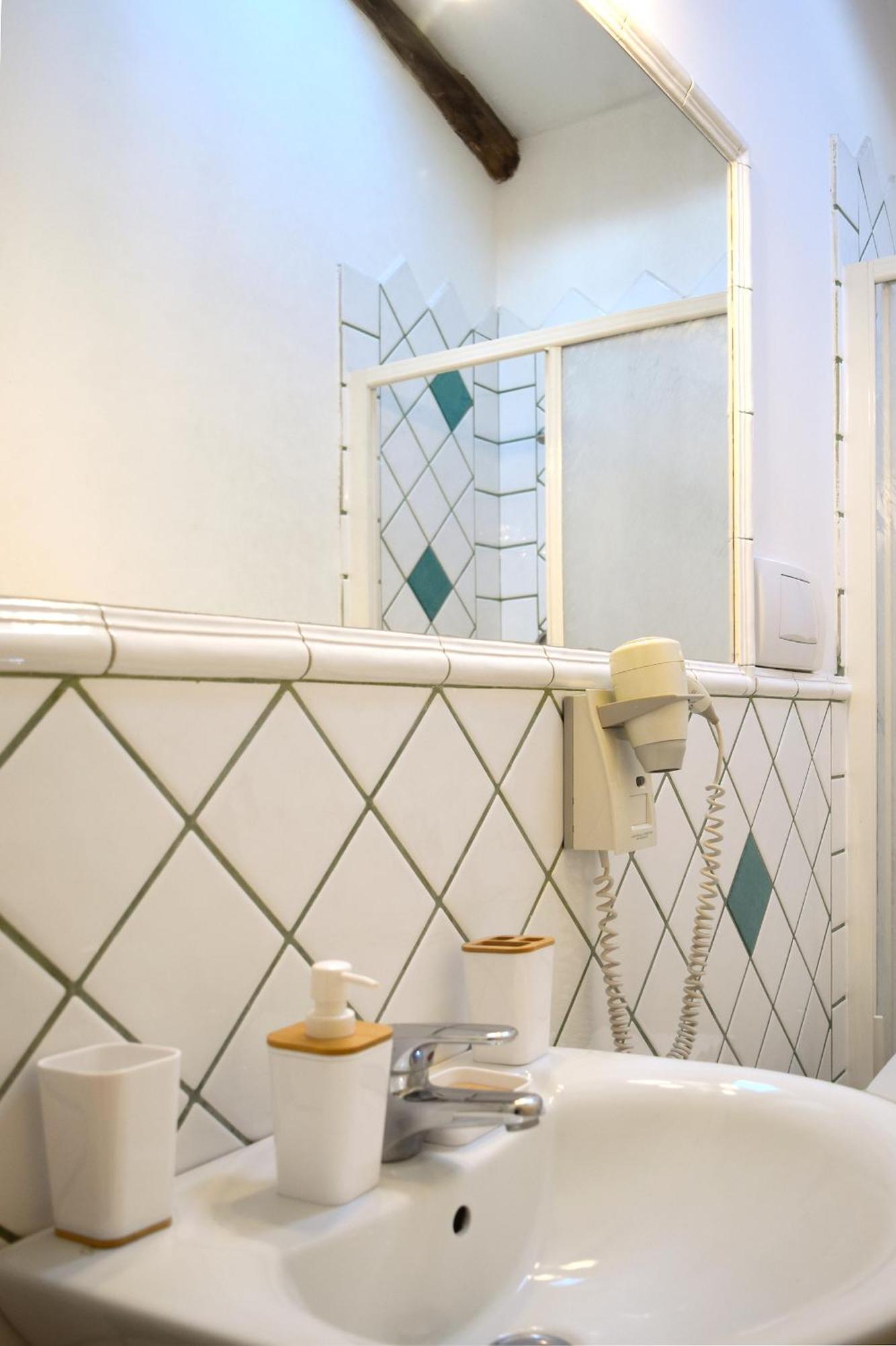 Int 4 - Suite Edoardo By Residence San Luca Bologna Exteriör bild